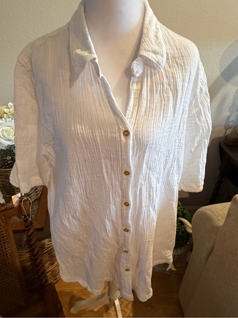 Lilly Pulitzer White Textured Gauze Top